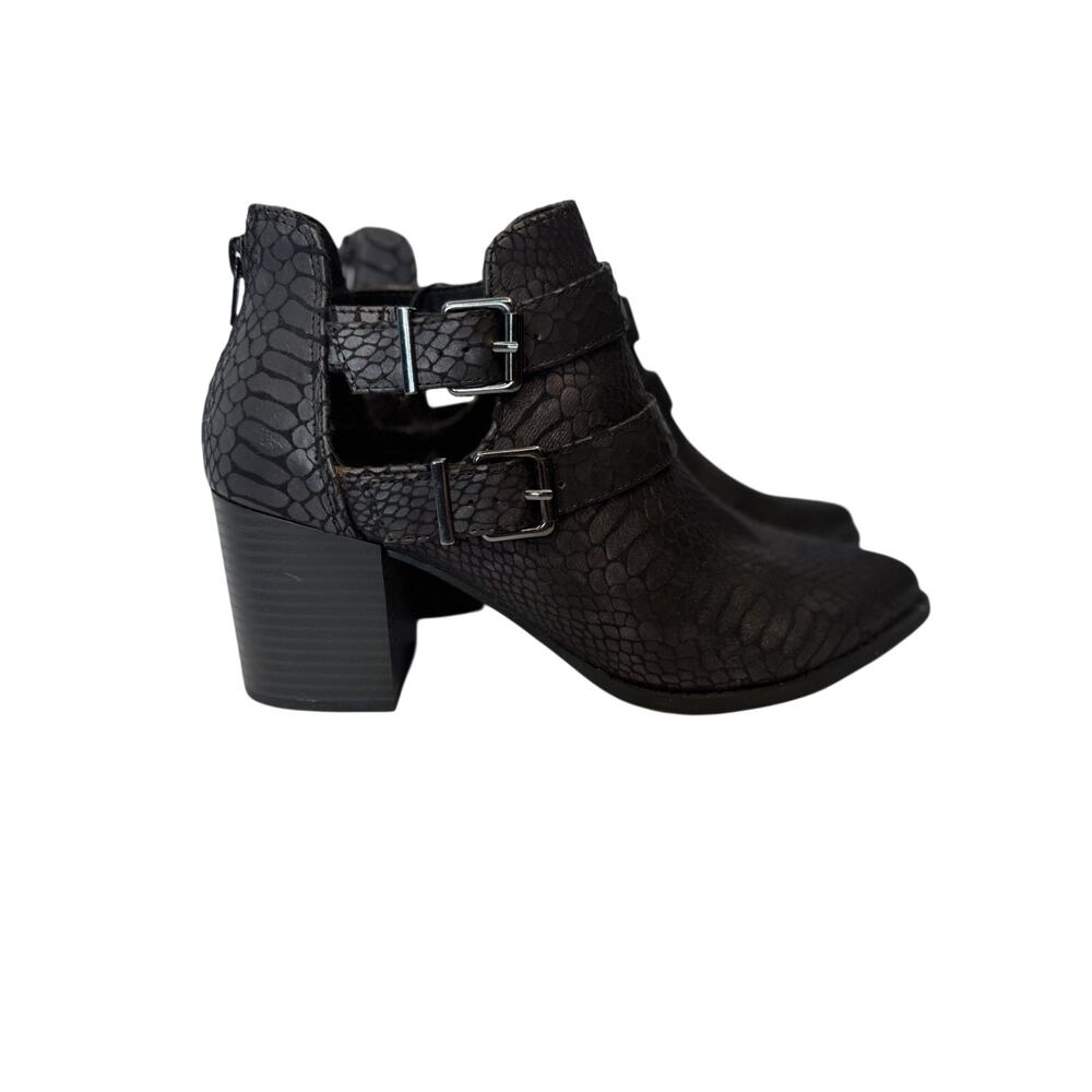 Express Black Faux Snakeskin Embossed Double Buckle Ankle Bootie Sz 8